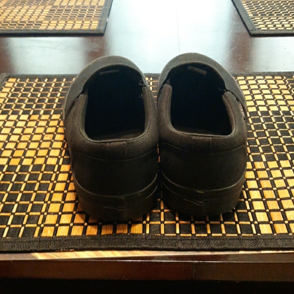 Vans - Picture 3 of 4